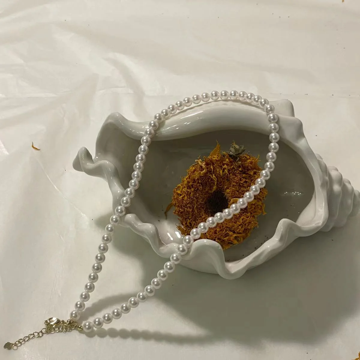 6mm Classic Imitation Pearl Necklace - Elegant Design