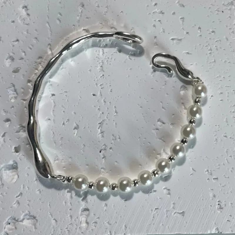 Silver Plated Imitation Pearl Bracelet - Elegant Design