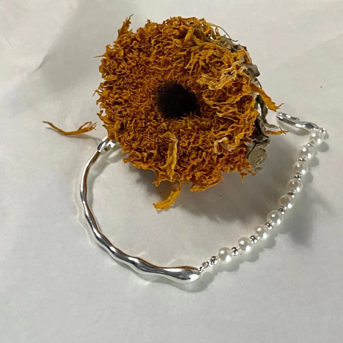 Silver Plated Imitation Pearl Bracelet - Elegant Design