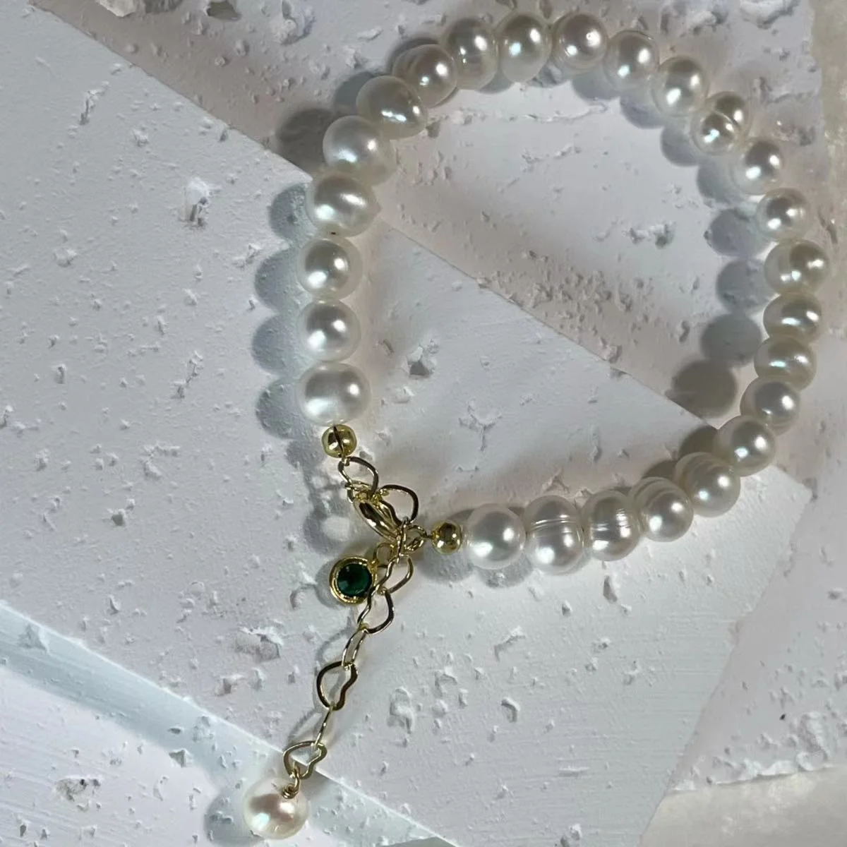 Natural Freshwater Pearl Bracelet with Green Zircon Accents