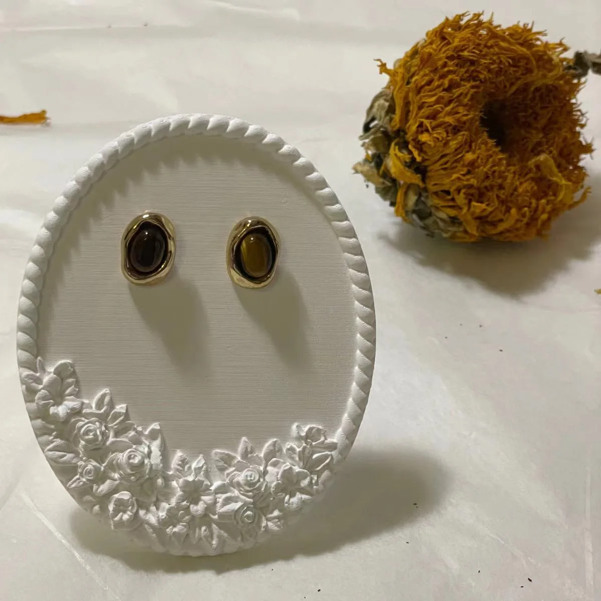 Classic Brown Tiger's Eye Stone Stud Earrings Image Classic Brown Tiger's Eye Stone Stud Earrings