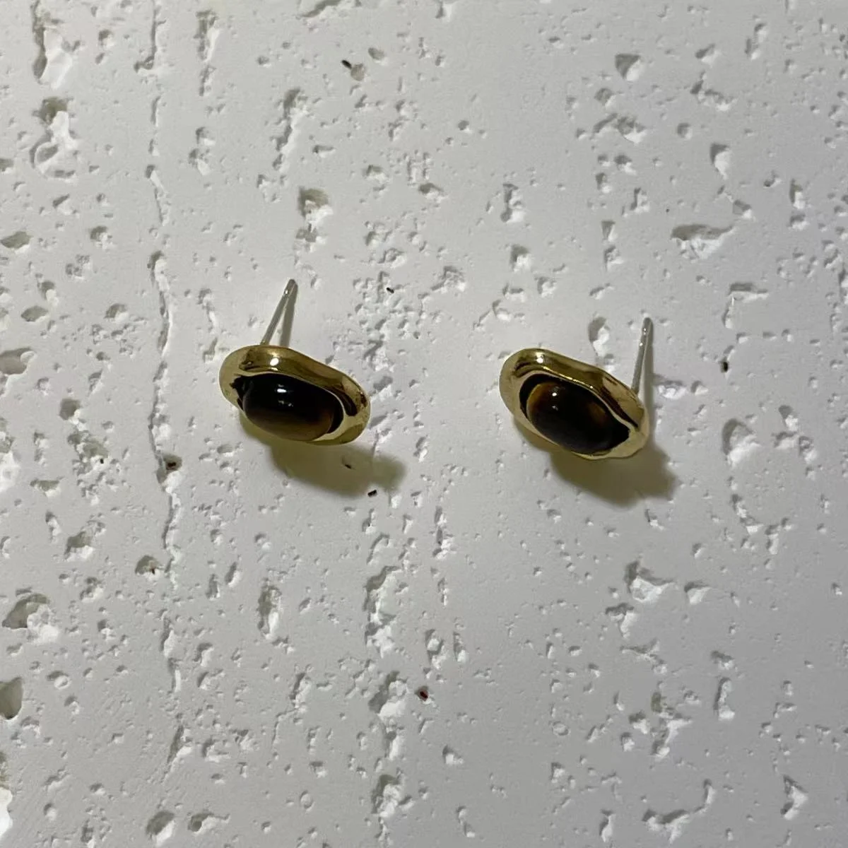 Classic Brown Tiger's Eye Stone Stud Earrings Image Classic Brown Tiger's Eye Stone Stud Earrings