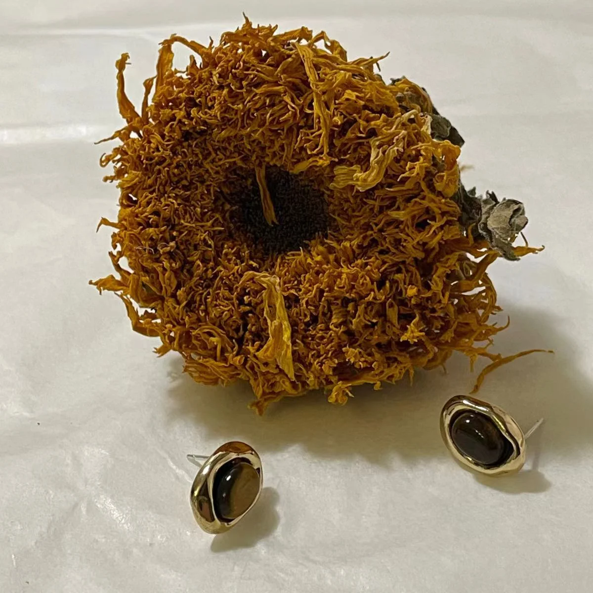 Classic Brown Tiger's Eye Stone Stud Earrings Image Classic Brown Tiger's Eye Stone Stud Earrings