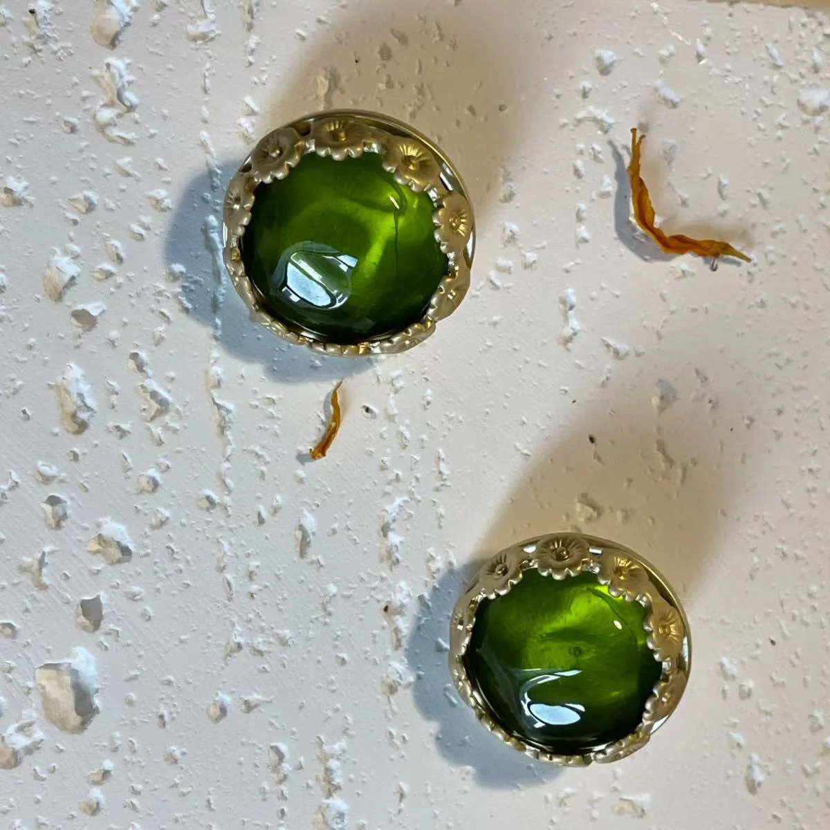 14K Gold Plated Vintage Green Flower Stud Earrings Image 14K Gold Plated Vintage Green Flower Stud Earrings