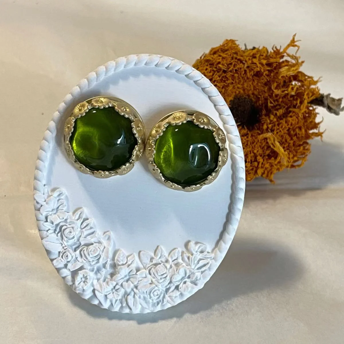 14K Gold Plated Vintage Green Flower Stud Earrings Image 14K Gold Plated Vintage Green Flower Stud Earrings