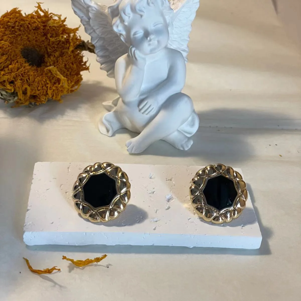 Classic Black and Yellow Gold Stud Earrings Image Classic Black and Yellow Gold Stud Earrings