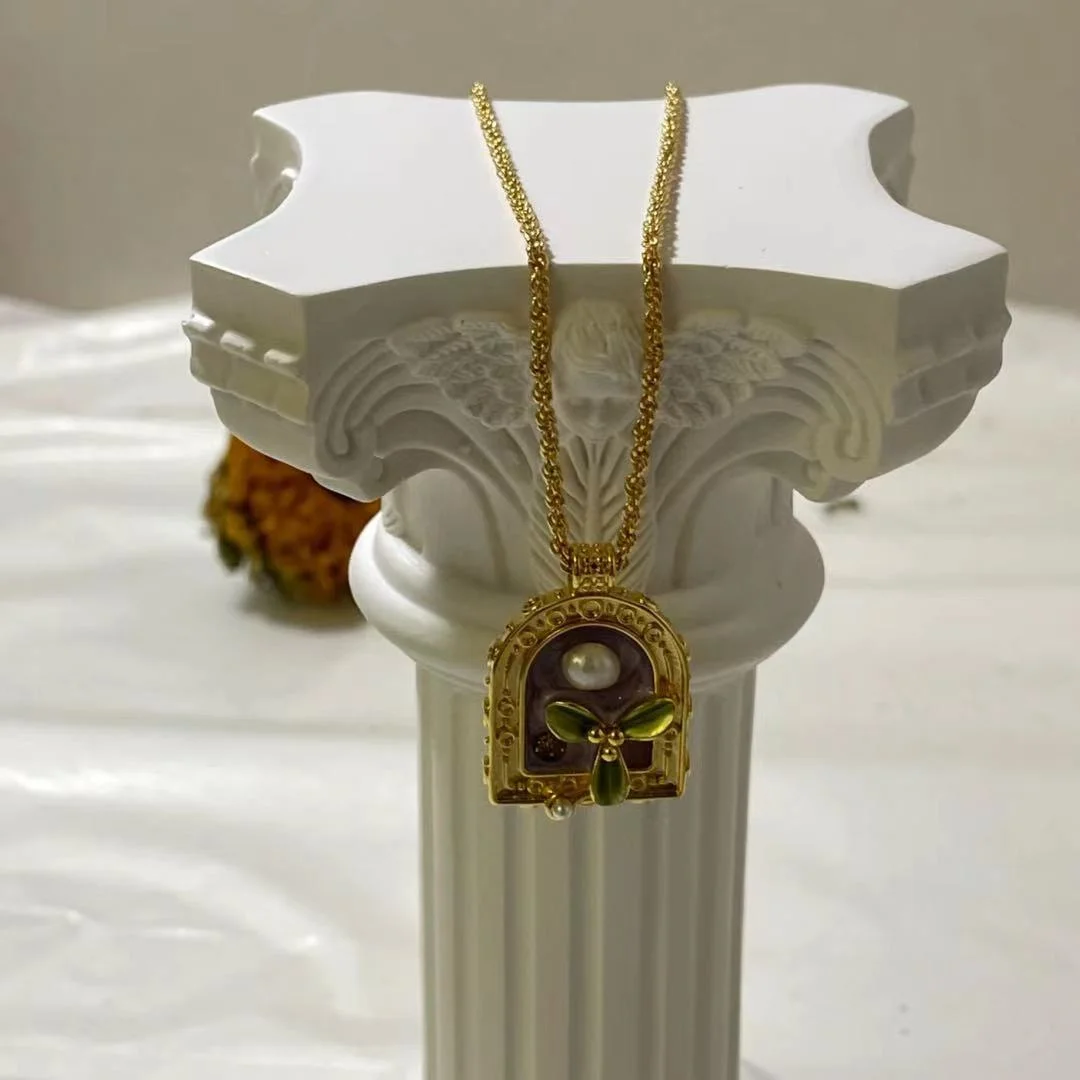 18K Gold Plated Pearl Garden Pendant Necklace - Oil Painting Design