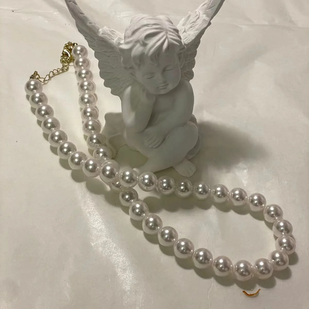 10mm Classic Imitation Pearl Necklace - Timeless Elegance