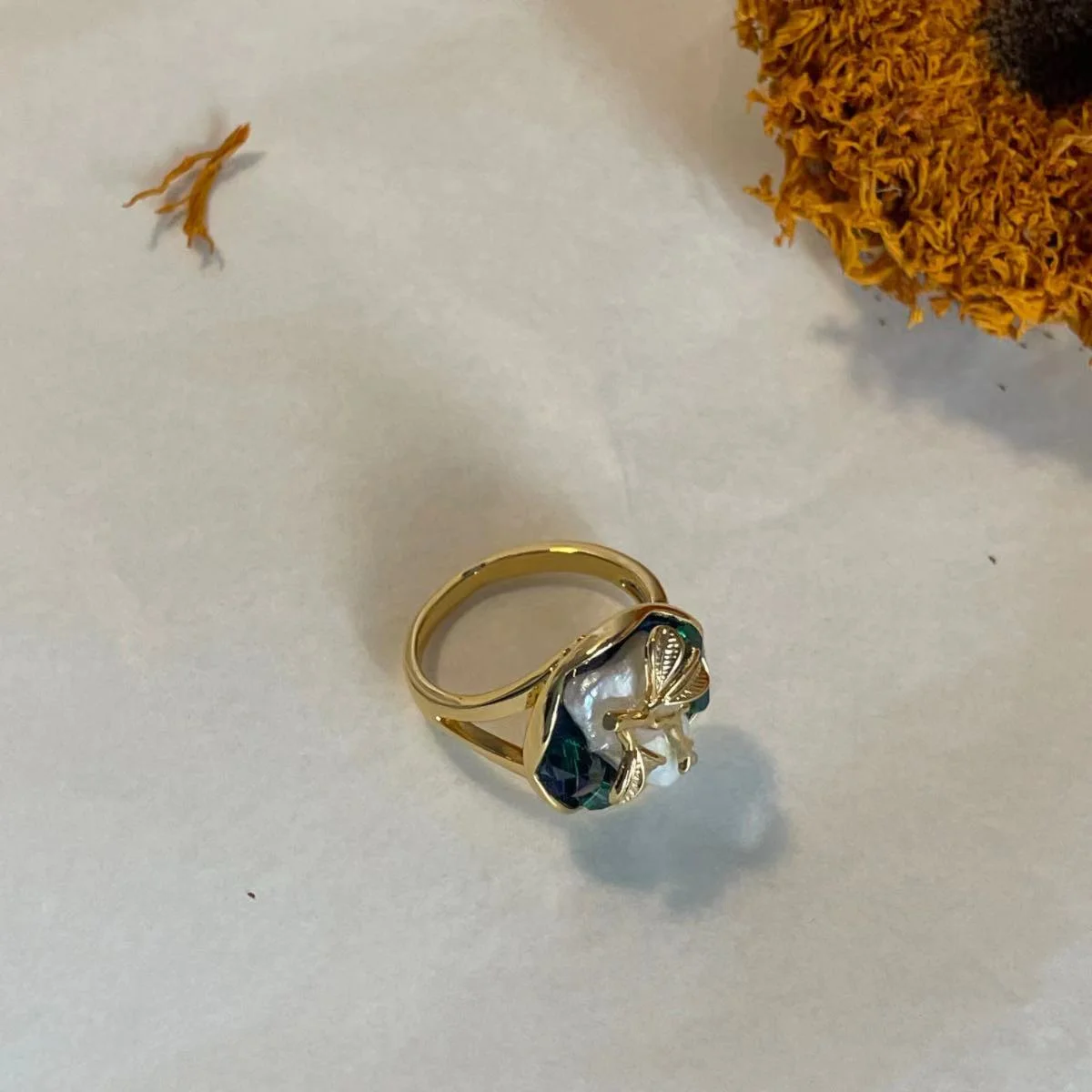 22K Gold Plated Floral Branch Open Ring 22K Gold Plated Floral Branch Open Ring - Elegant Flower Design